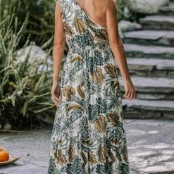 CUPSHE Women's Tropical Leaf One-Shoulder A-shape Dress -Cupshe GUEST ff196deb d547 4ef3 8032 0ba2fc0ff0e4